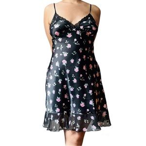 ★ Enchanting Intimate Slip on Dress - Floral Black ★